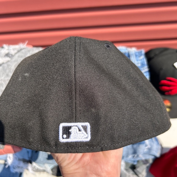 LA Dodgers hat - Picture 2 of 4